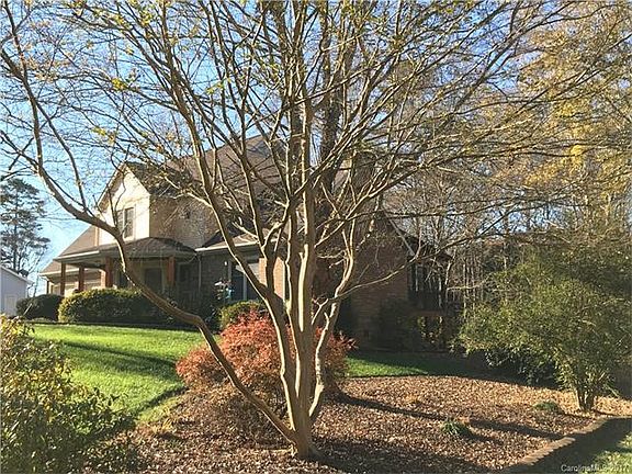 2nd image of 119 Cheshire Ln