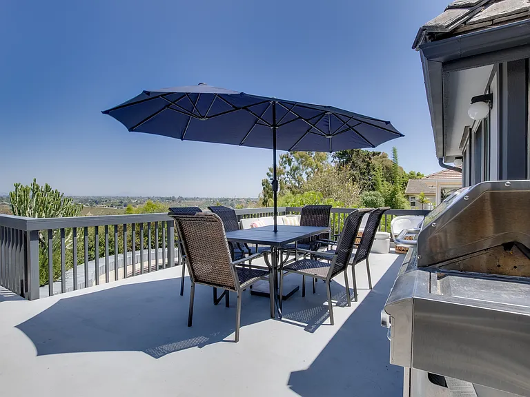 8143 La Jolla Scenic Dr N — Photo 19