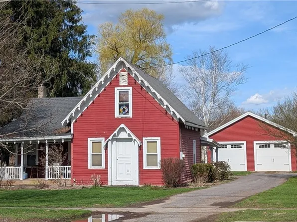 41 S Main St, Earlville, NY 13332
