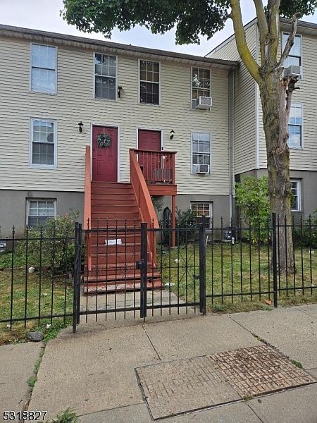 1st image of 14 Kearny St
