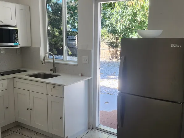 3248 NW 102nd St #2, Miami, FL 33147