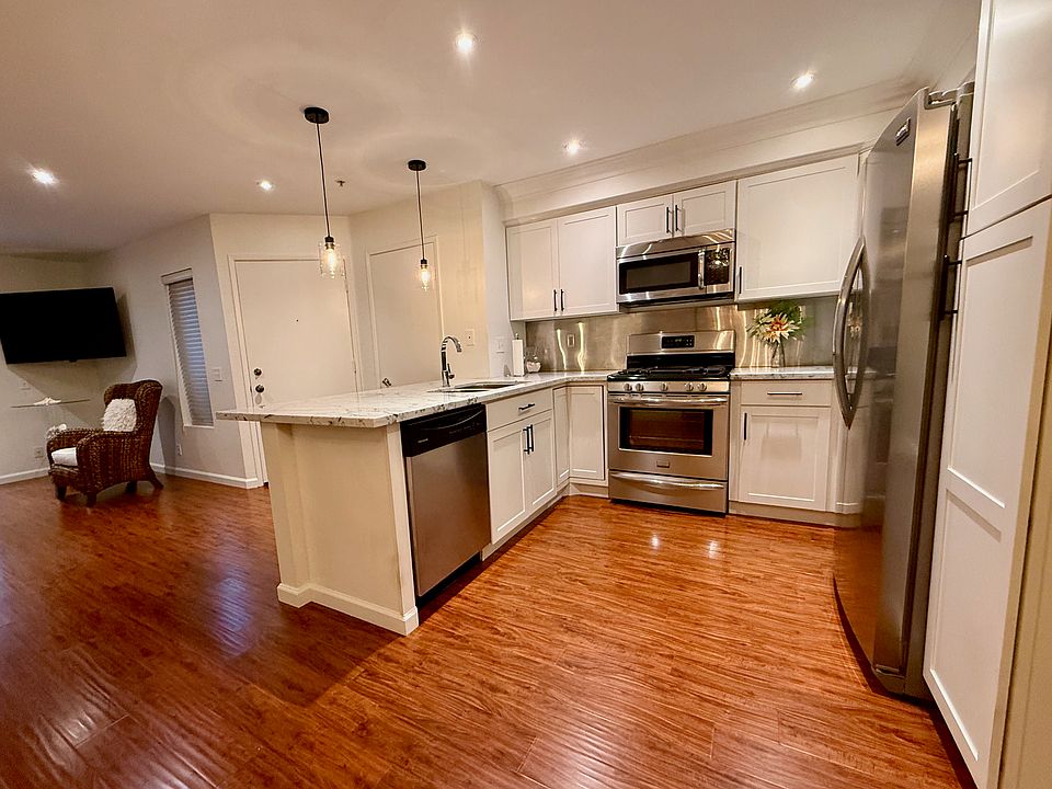 1st image of 2800 Keller Dr APT 39