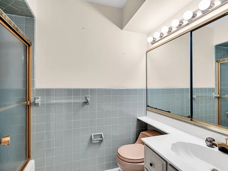 260 Prospect St #9 — Photo 20