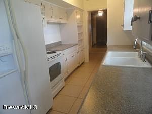 4th image of 203 NE 2nd St