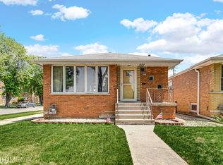 7701 Mayfield Ave, Burbank, IL 60459