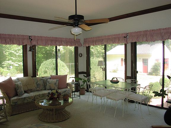 4th image of 5406 Santa Maria Dr