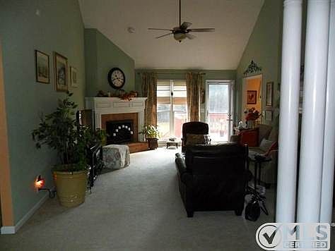 2nd image of 3326 Meadowhill Dr