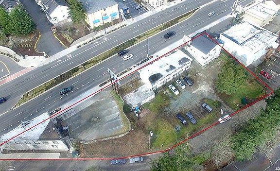 2nd image of 19508 Aurora Ave N