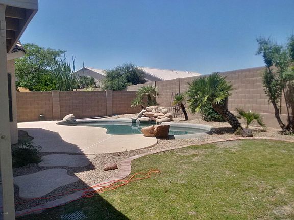 3rd image of 2252 E Avenida Del Sol
