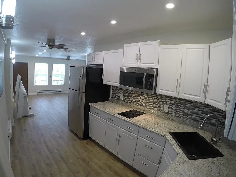 2601 W Pikes Peak Ave #11