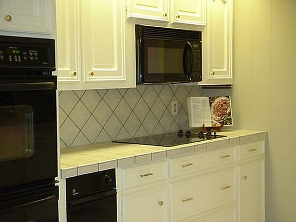 updated kitchen, smooth cooktop