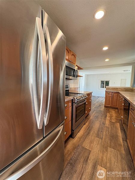 3rd image of 12006 218th Avenue Ct E