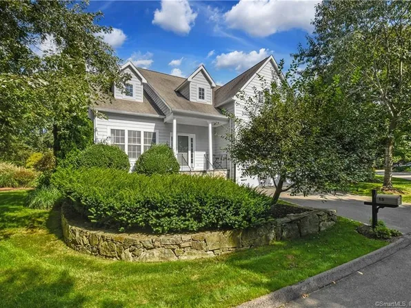 15 New Canaan Way #15, Norwalk, CT 06850