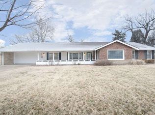 6322 Peach Tree Ln, Wichita, KS 67218