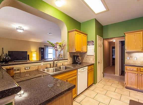 3rd image of 1105 Leah Ln