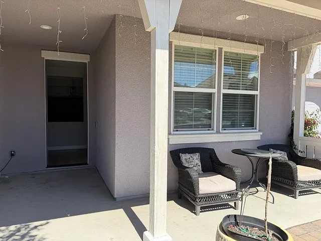 1832 Rioja Street - 1 — Photo 2