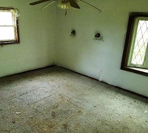3rd image of 2095 Old Highway 61