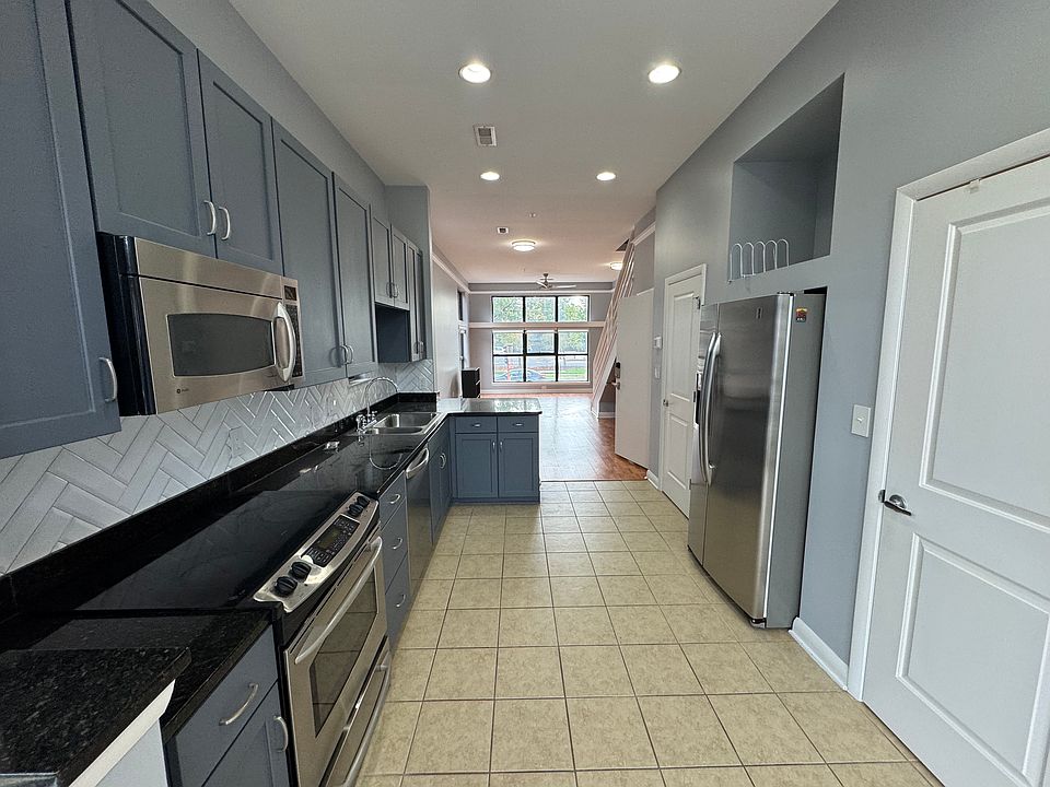 1st image of 559 New Bern Station Ct