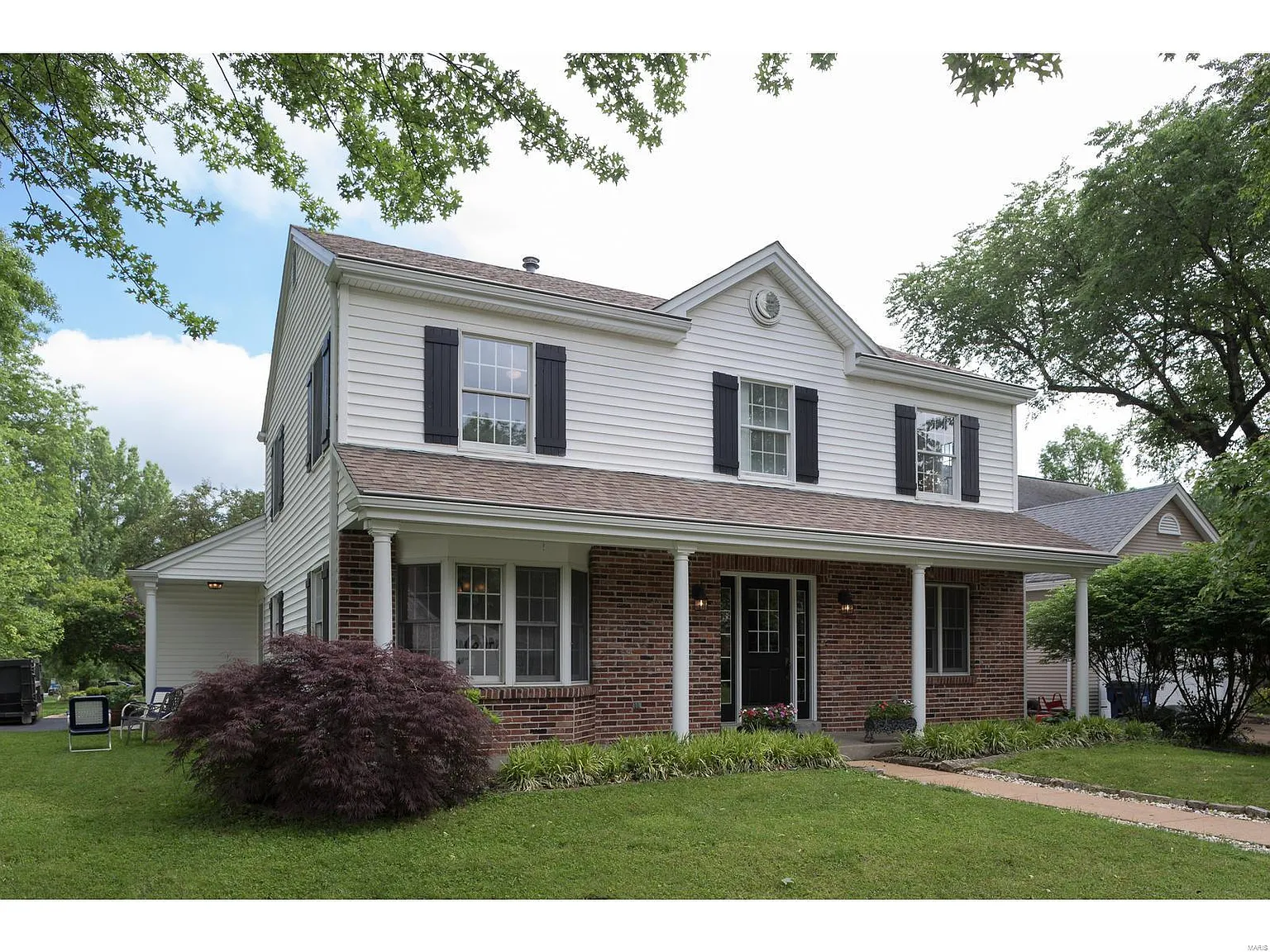 9859 Warson Pointe Dr photo 1