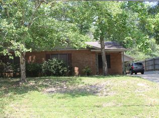 150 1st St, Jasper, TX 75951