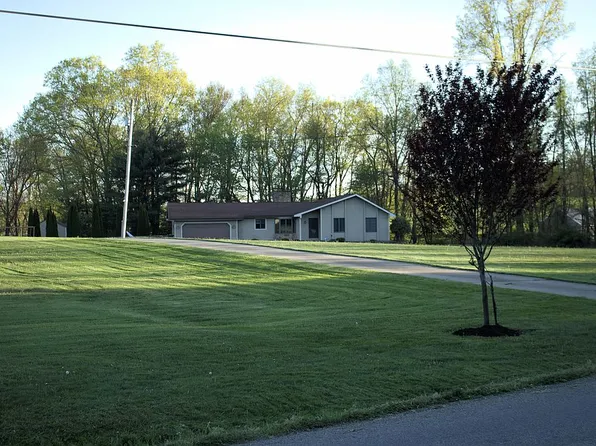 22 Bestwick Rd, Mercer, PA 16137
