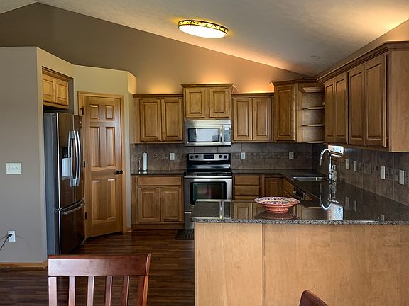 3rd image of 6906 Chandon Dr