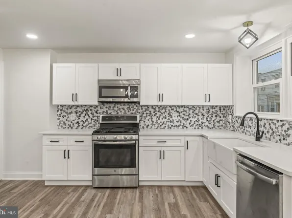 535 Glendale Rd, Upper Darby, PA 19082