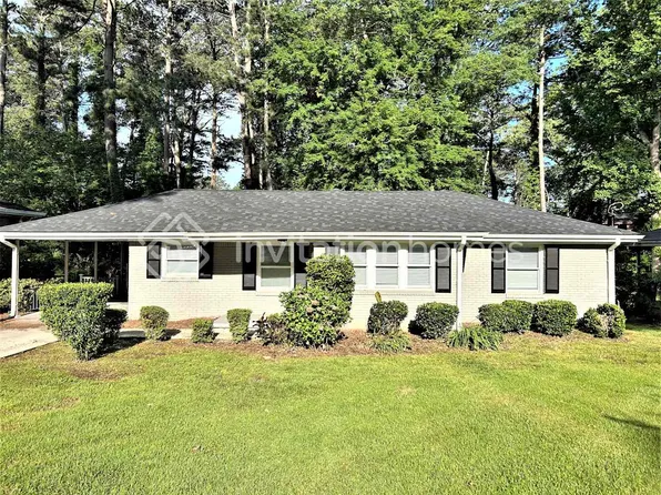 1095 Longshore Dr, Decatur, GA 30032