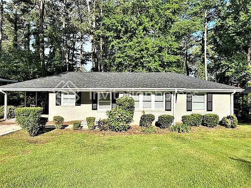 1095 Longshore Dr Photo 1