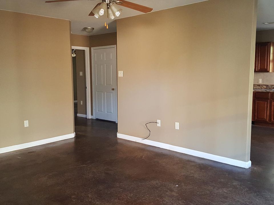 2nd image of 615 3rd Ave #615 A