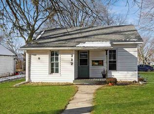 717 4th Ave NE, Independence, IA 50644