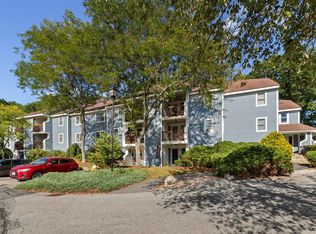 106 Heritage Dr #106, Whitinsville, MA 01588