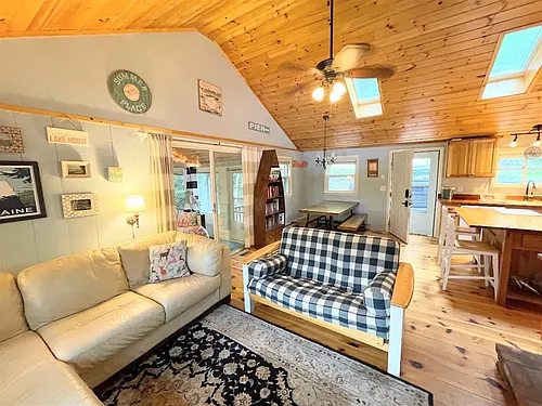 3 Clark Ln #ID1532727P Photo 1