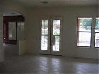 4th image of 2863 E Park Ave