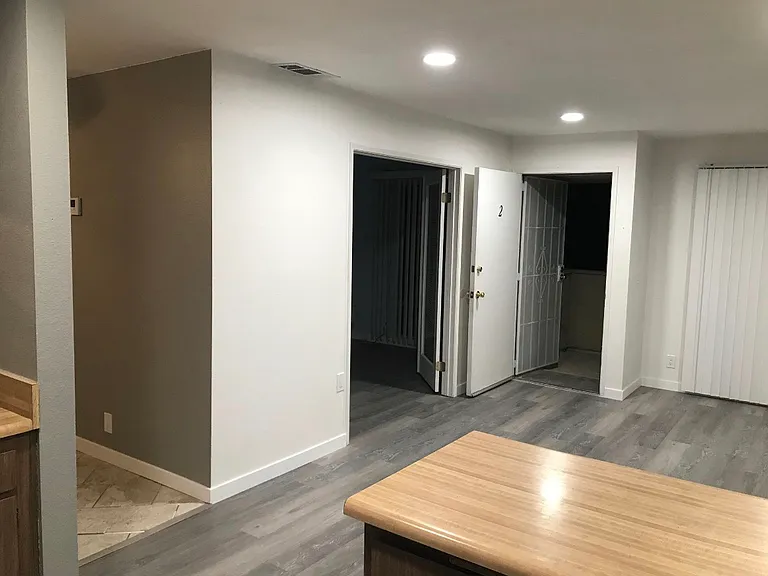 745 E Bradley Ave #2 — Photo 11
