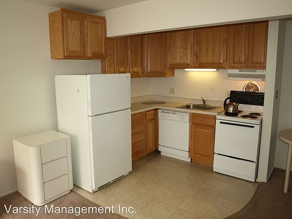 3rd image of 911 South Frst APT 06