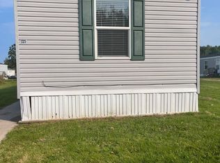 207 Rapids Dr, Sault Sainte Marie, MI 49783