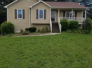 18 Winter Wood Trl, Taylorsville, GA 30178