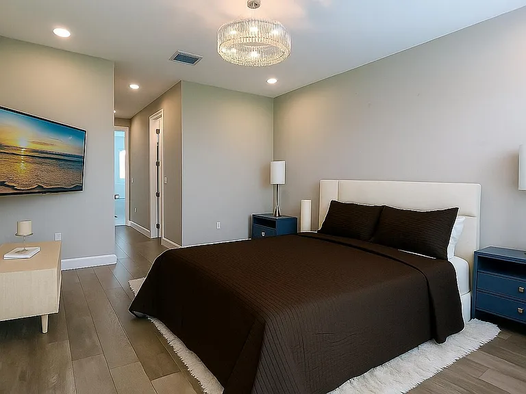 1402 Thistle Pl — Photo 8