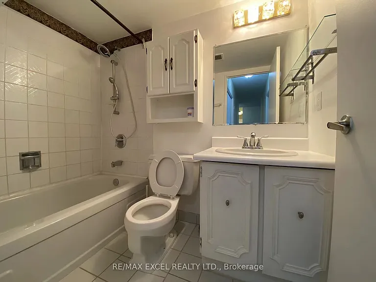 2500 Bridletowne Cir #907 — Photo 31