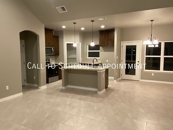 2nd image of 1429 Mountain View Dr