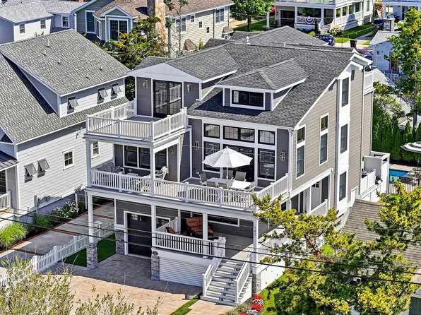 141 30th St, Avalon, NJ 08202