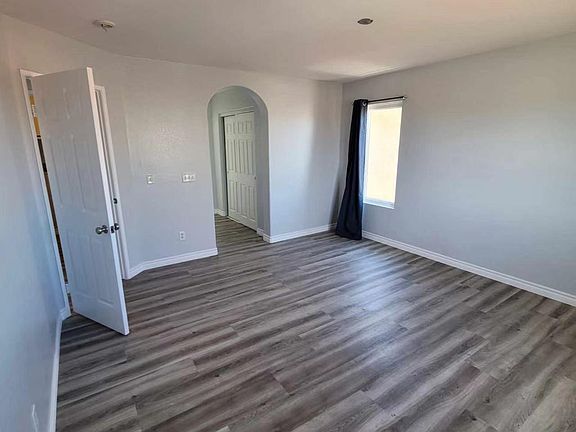 5th image of 12446 Honeybear Ln