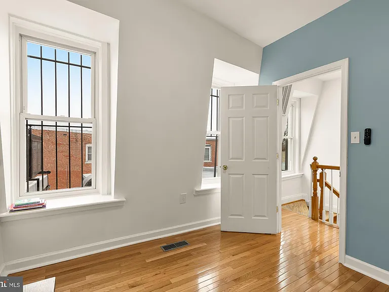 1017 Monroe St NW #2 — Photo 34