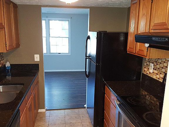 2nd image of 5567 Hecate Ct