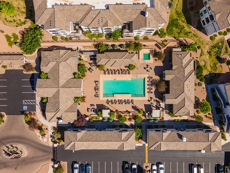 SkyStone Apartments — Photo 6