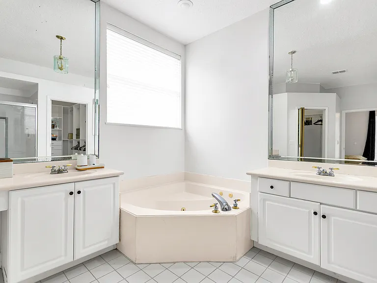 8631 Terrace Pines Ct — Photo 17