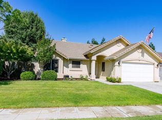 946 N Joshua Ave, Clovis, CA 93611
