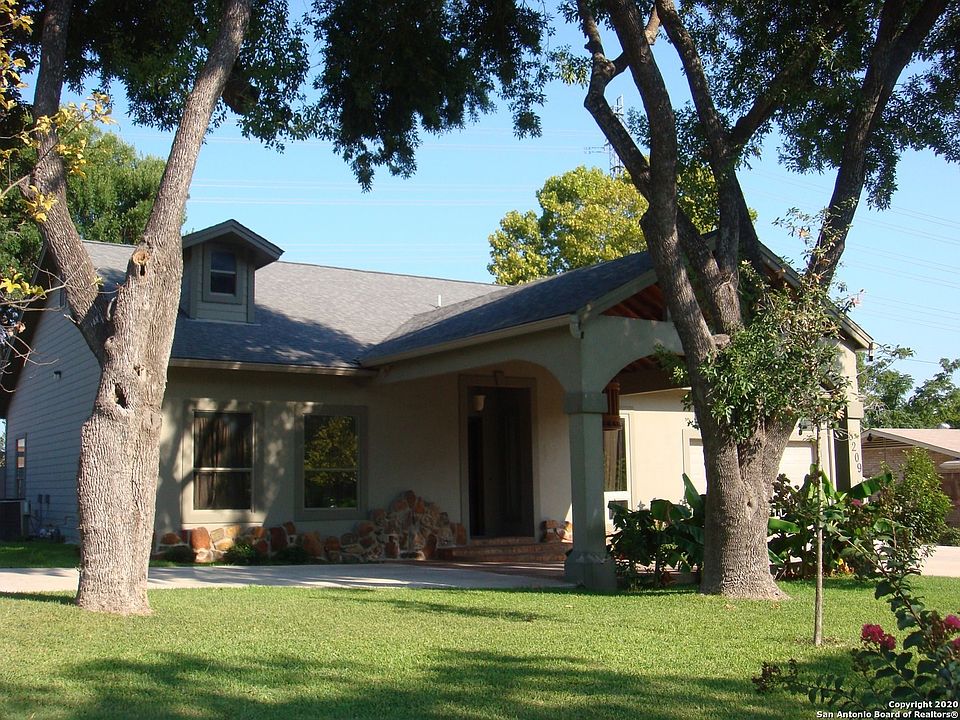 1st image of 8209 Laurelhurst Dr