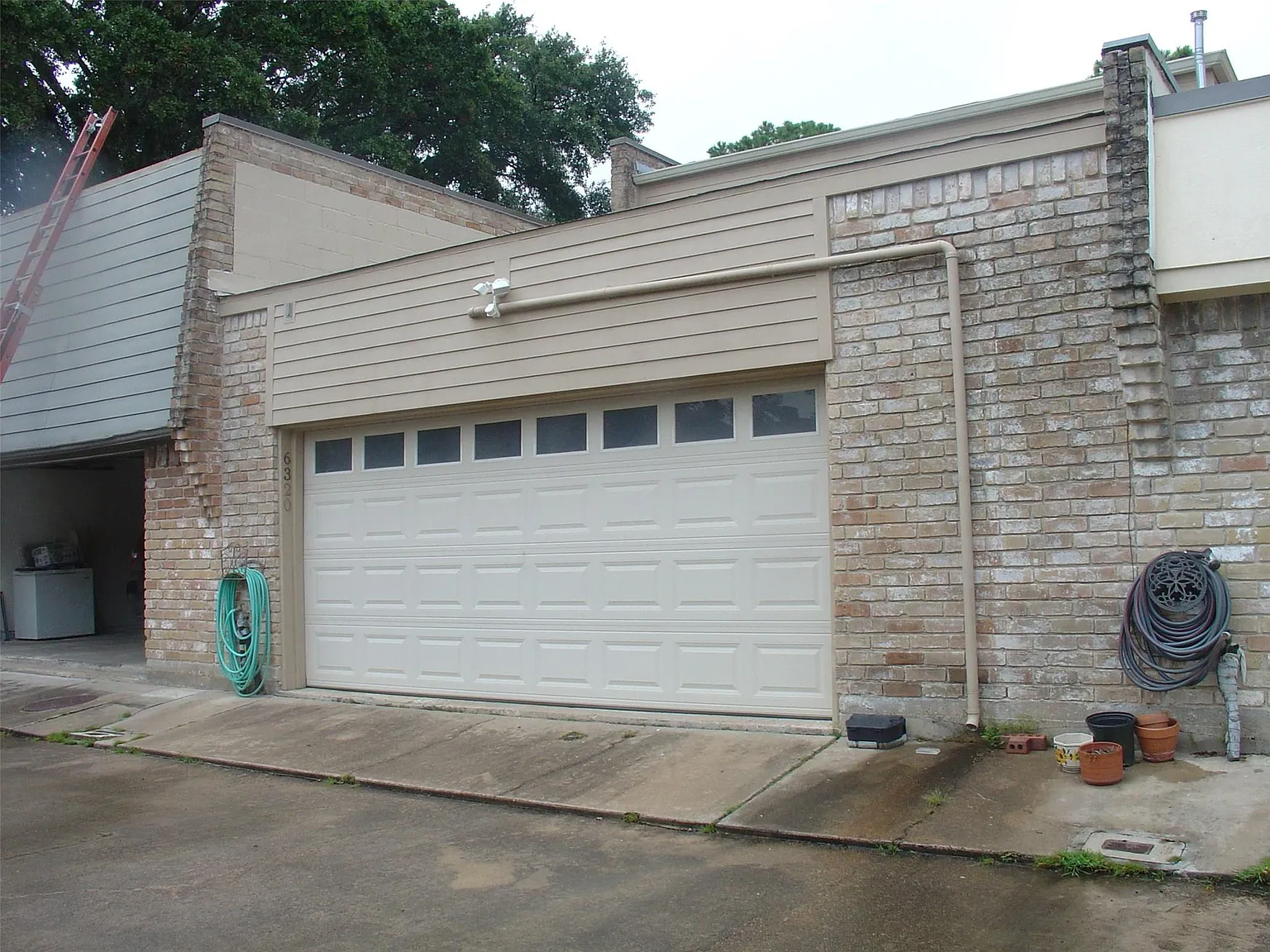 2 bed, 2.5 bath, 1560 sqft, $2,300 — Photo 2